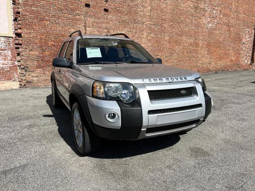 download <img src=https://www.workshopmanualdownloadpdf.com/zambia/phants/Land%20Rover%20Freelander%20x/1.land_rover_freelander-2011-w.jpg width=598 height=398 alt = 